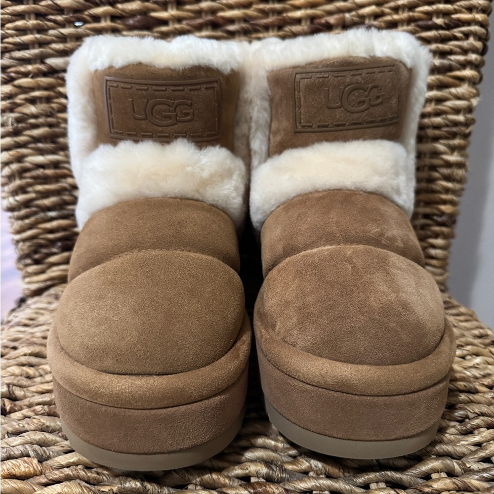 UGG Classic Chillapeak platform boots